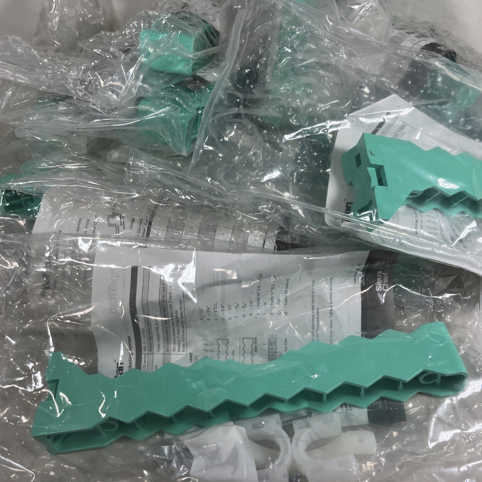 Sioux Chief 570-10 PipeTitan Plus 5 Kit – CASE OF 24 – New in Sealed Package
