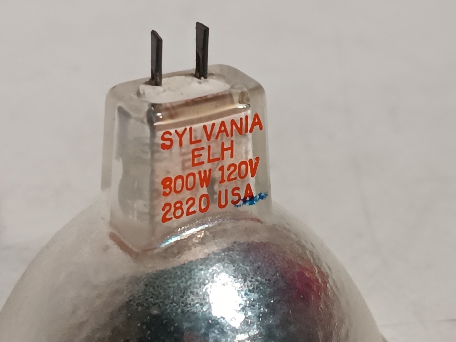 Sylvania Blue Dot ELH Projector Lamp Replacement Bulb Tungsten Halogen as shown