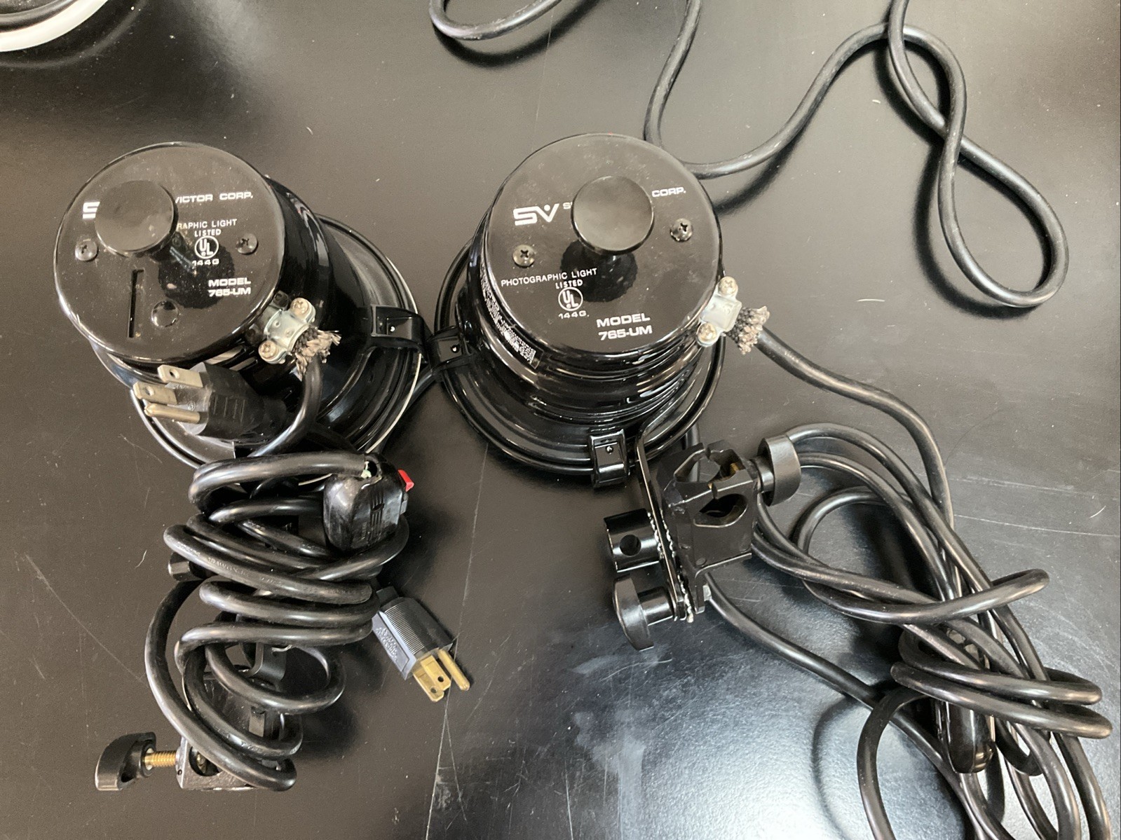 Lot of 2 Smith-Victor 765-UM 5″ Photographic Lights Black