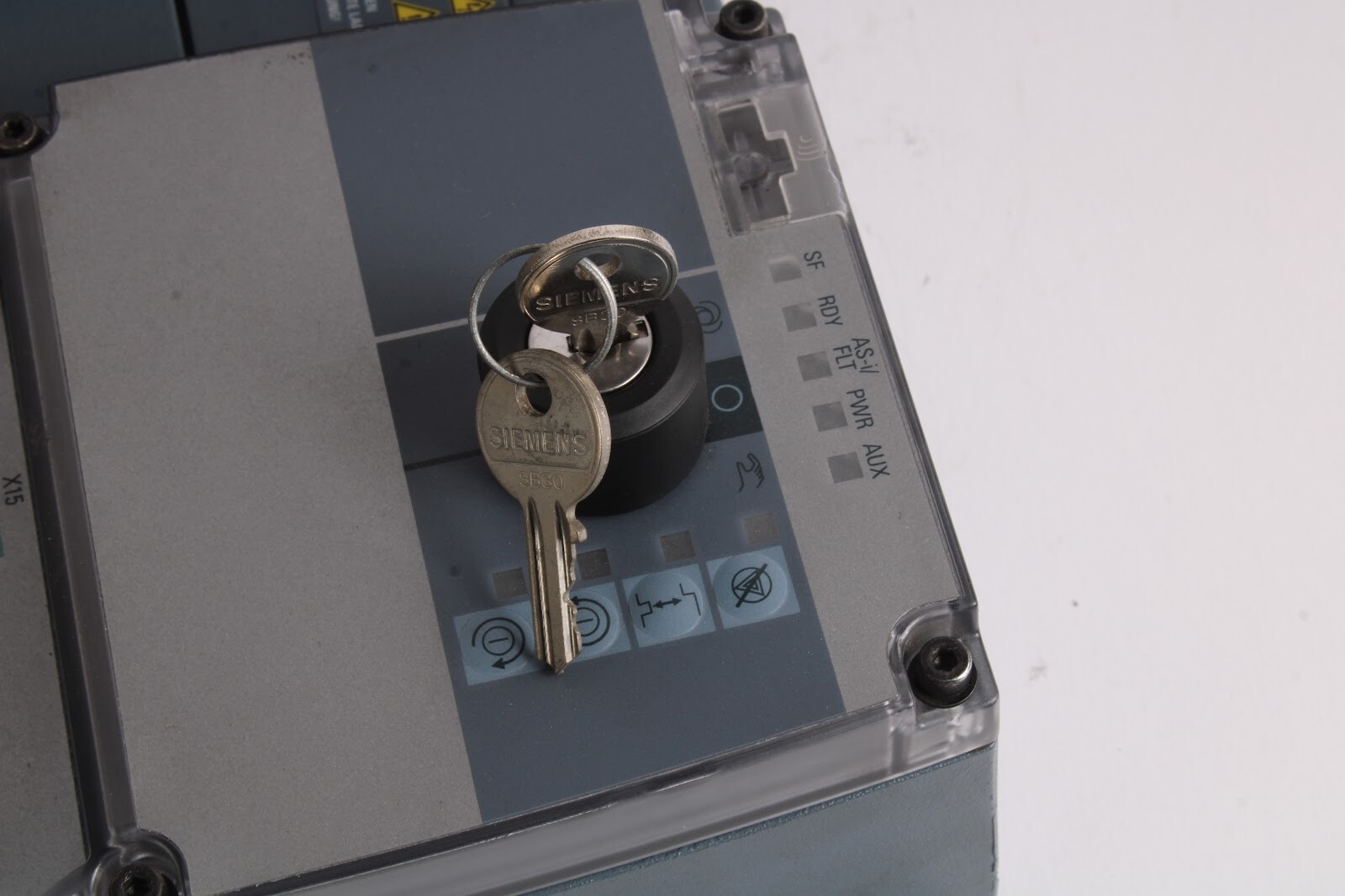 Siemens 6SL3511-1PE21-5AM0 G110D ASi RS Drive W/ 6SL3555-0PL00-2AA0 Switch Cover