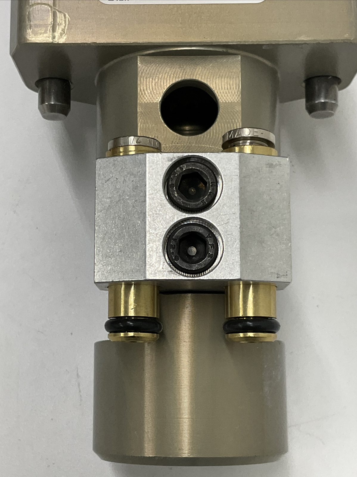 IMI Norgren LRA204NANNNN Pneumatic Clamp Assembly