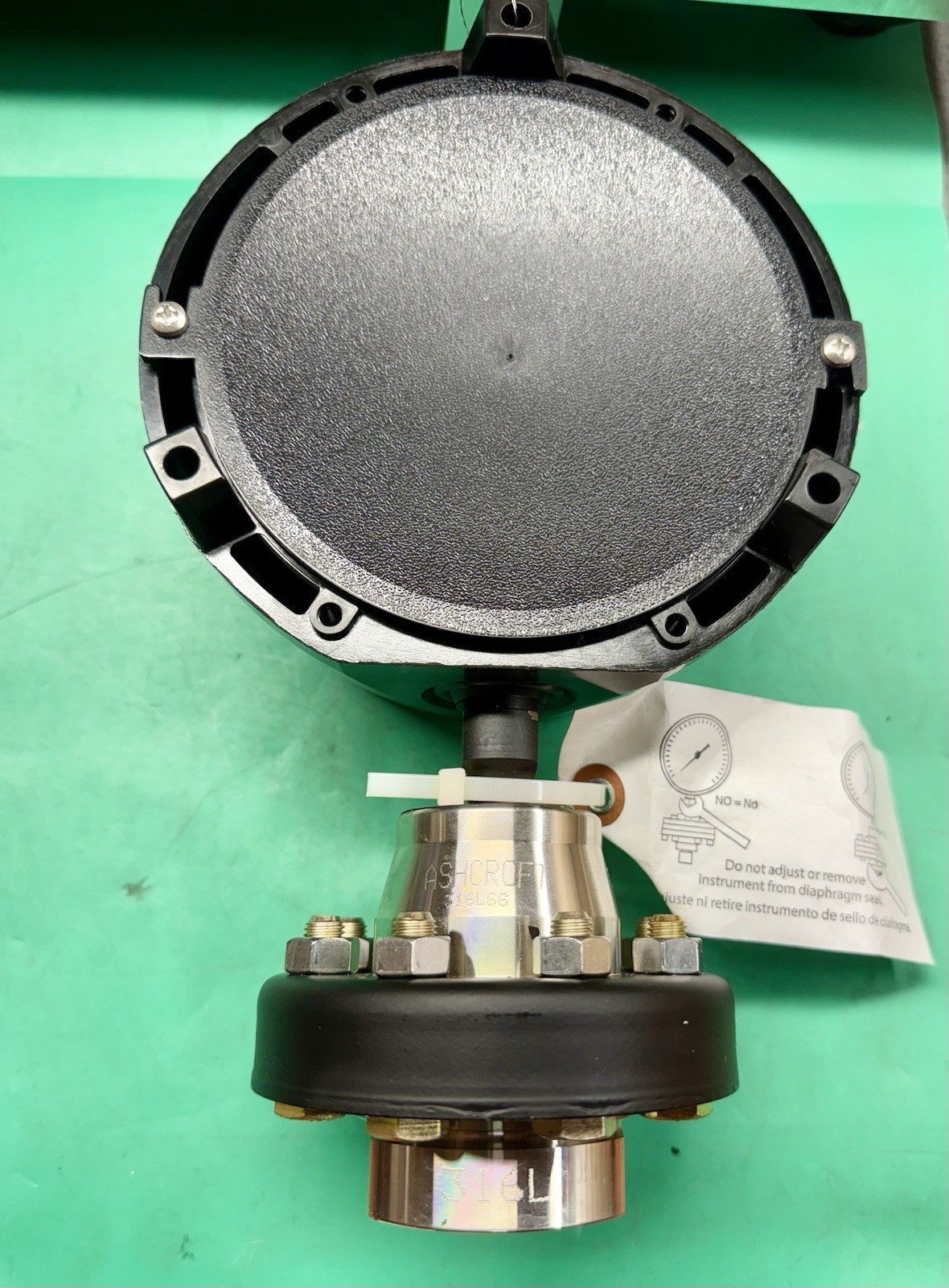 Ashcroft Duragauge 45-1279-SS-04L-30# with diaphragm seal 75-100DD-04T⏱️FS⏱️