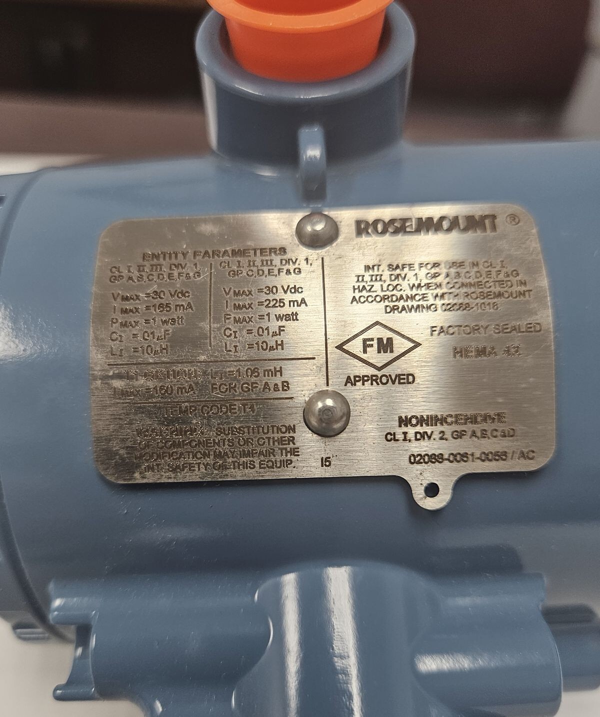 NEW Rosemount R2088 2088G2S22A1B4I5 Pressure Transmitter
