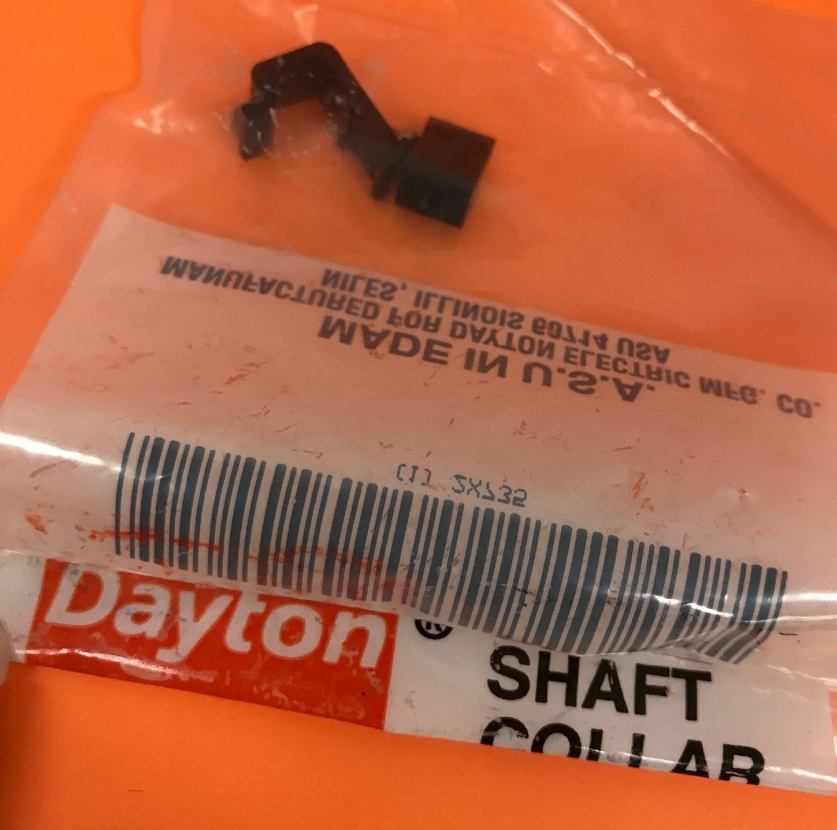 *NOS* 2X735-DAYTON-SHAFT COLLAR 1/4″ BORE-FREE SHIPPING*
