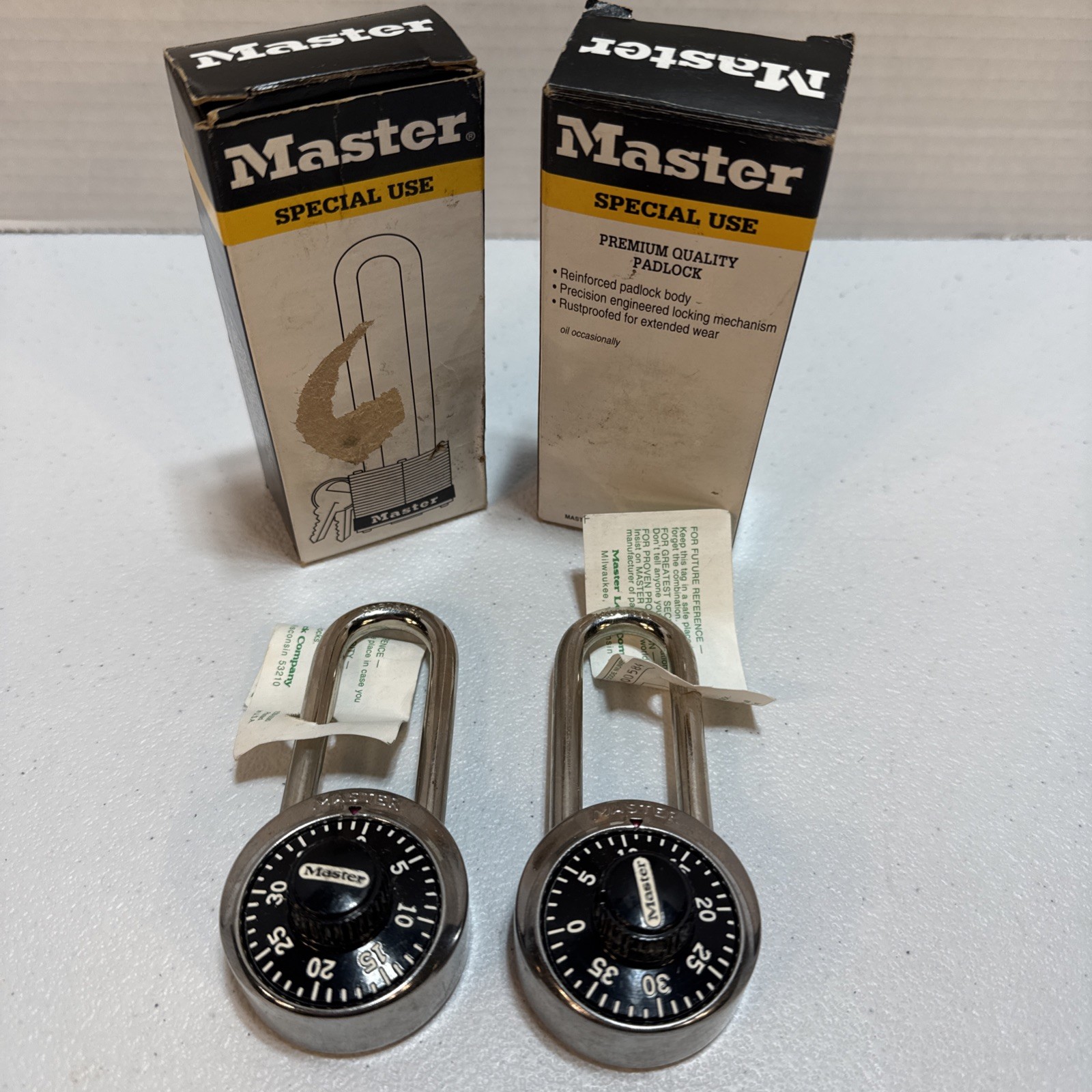 MASTER LOCK 1500LH Combination Padlock,3/4 in, Round, Black OPEN BOX No Key