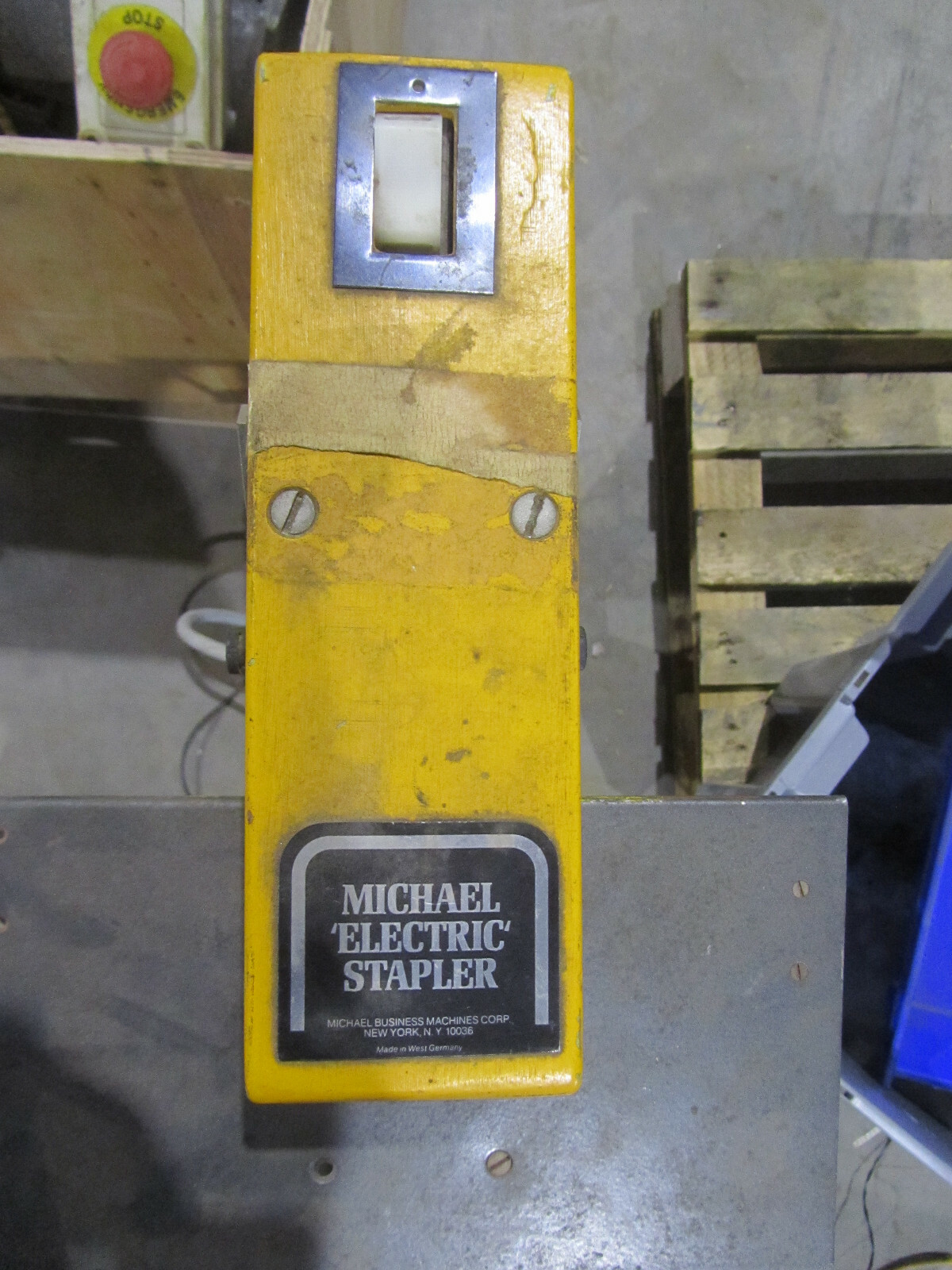 MARQUARDT MICHAEL ELECTRIC STAPLER, FOOT OPERATED