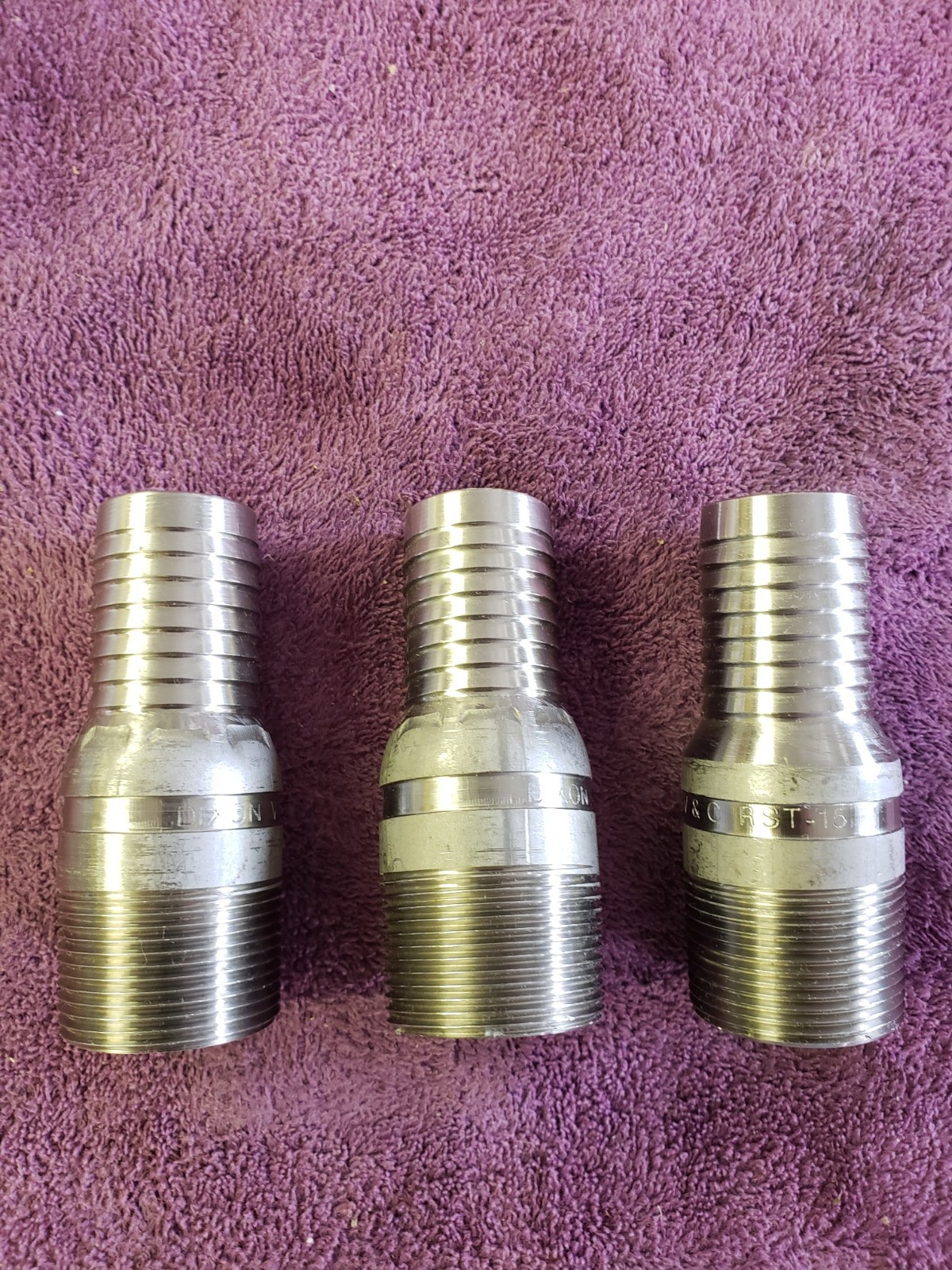 DIXON RST-15 Barbed Hose Fitting; SS; 1-1/4NPT; 1-1/4″ Barb