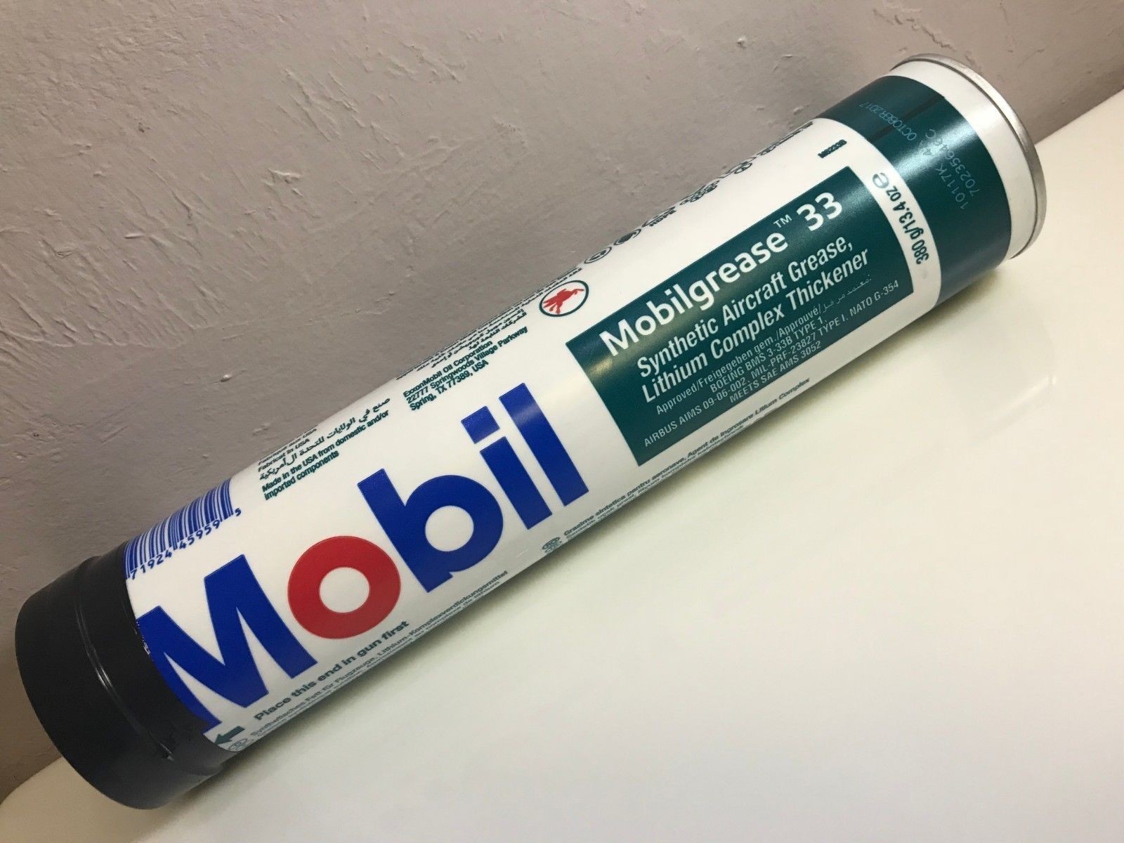 MOBIL 33 SYNTHETIC AIRCRAFT HI PERFORMANCE GREASE Mil Spec 13.7oz W/ Certs