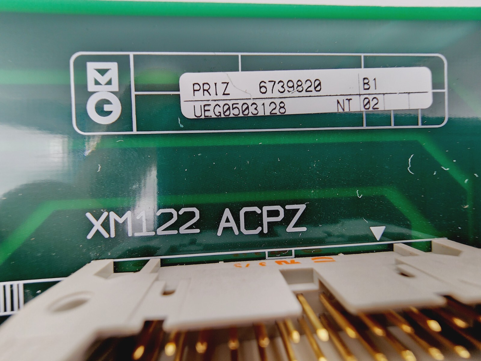 MGE UPS Systems 6739820-B 6739819XD-4B Circuit Board Priz PLC Rack MISSING CLIP