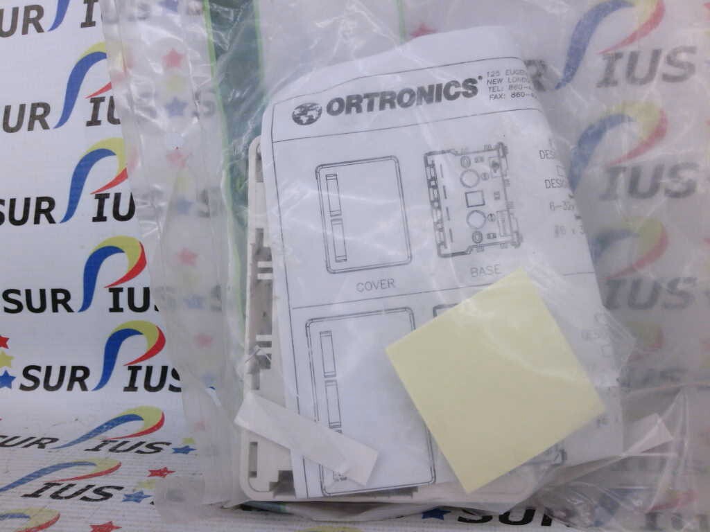 NSOP Ortronics OR-KSSMB4 4 Port Keystone Surface Mount Box Fog White