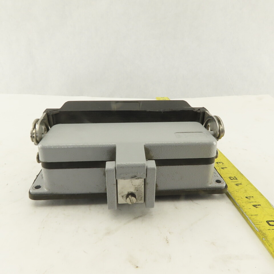 ILME CHI-24LS C-Type Bulkhead Mount Hosing Single Lever Lid W/115V Outlet Lot/15