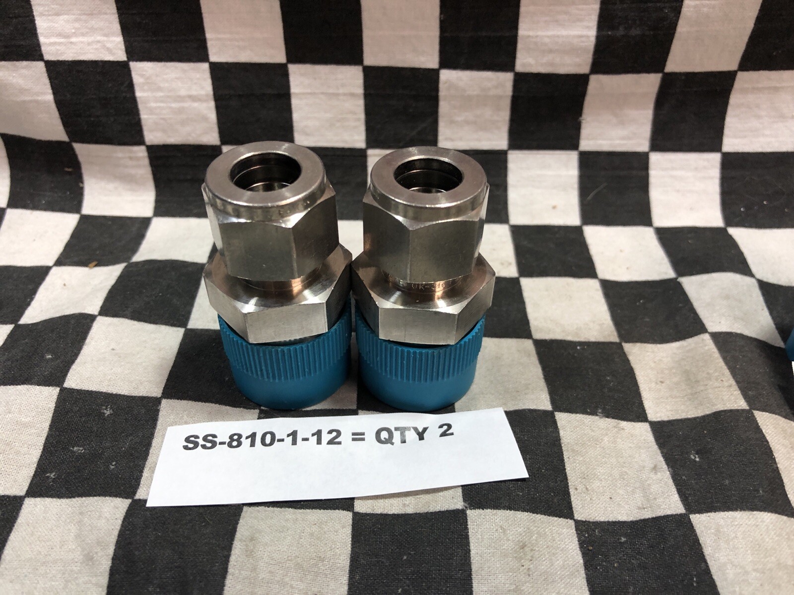 SWAGRELOK Male Connector 1/2″ TUBE, SS-810-1-12 & SS-810-1-6 LOT OF 5 #1370N3