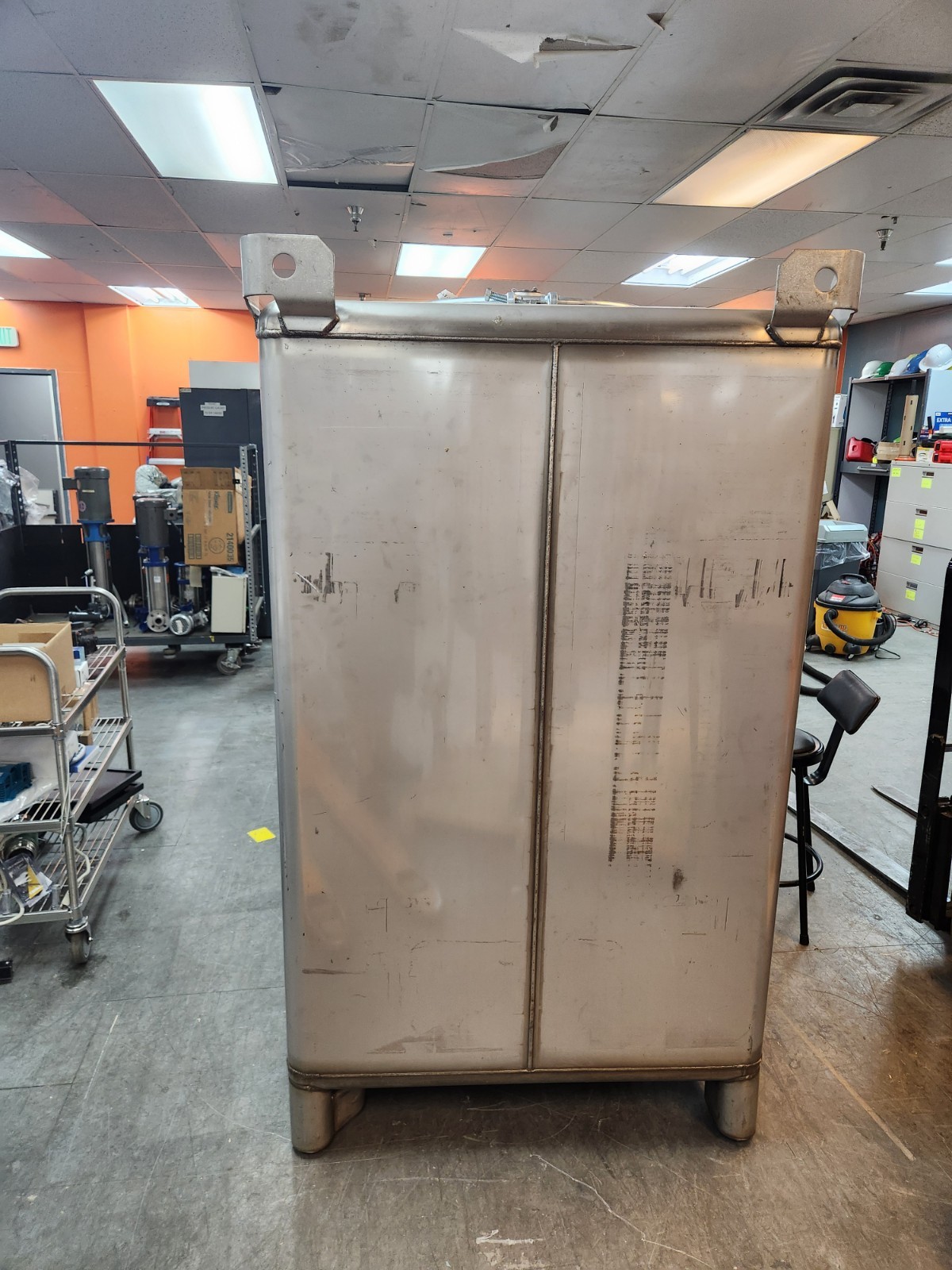 Custom Metalcraft TranStore 512426 550 Gallon 9400# Stainless Steel Container(1)