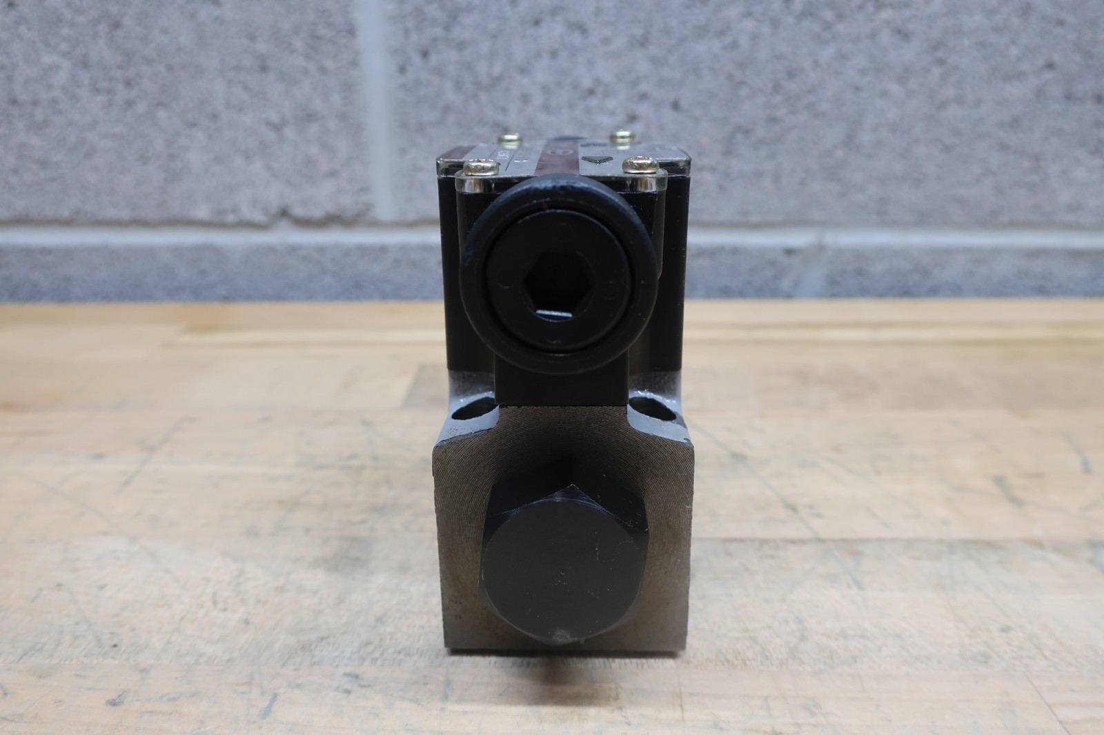 TOYOOKI HD1-2S-BG-025A-WYD | SOLENOID DIRECTIONAL VALVE