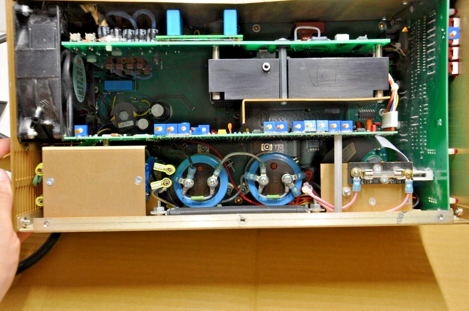 ADVANCED ENERGY PE-1000 AC PLASMA POWER SOURCE 3157501-000 FOR PARTS ONLY