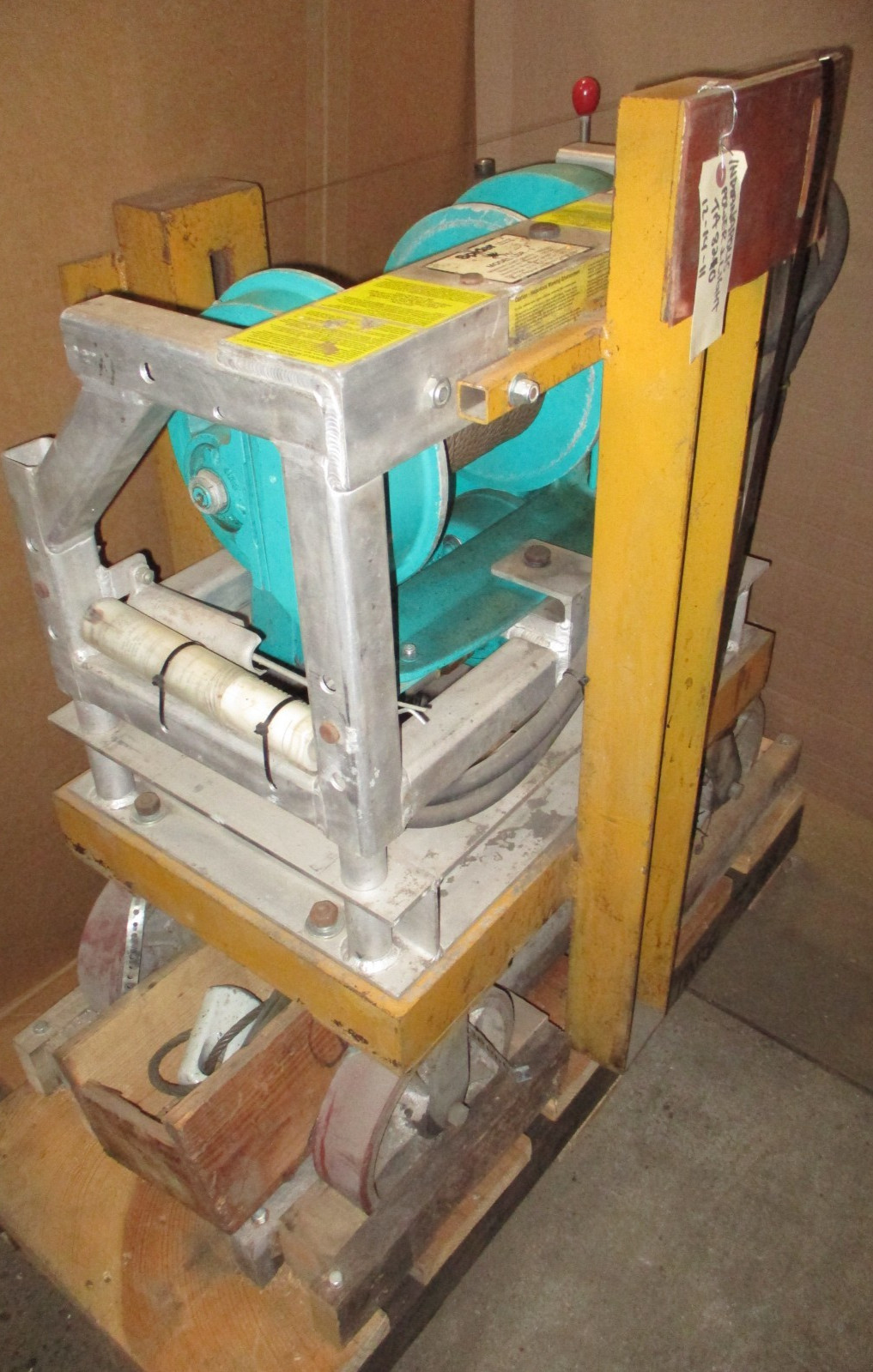 Spider LSR-1 Max. Load Cap. 1000LBS 120PSI 500FT Wire Rope 5/16″ 53575IPL