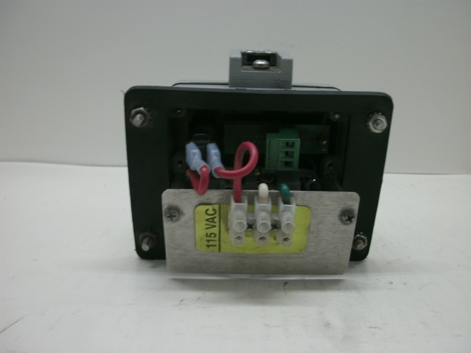 WECO PRODUCT 32D3-DH+ OUTDOOR DUAL RECEPTACLE + THE RIGHT CONNECTION 115 VAC