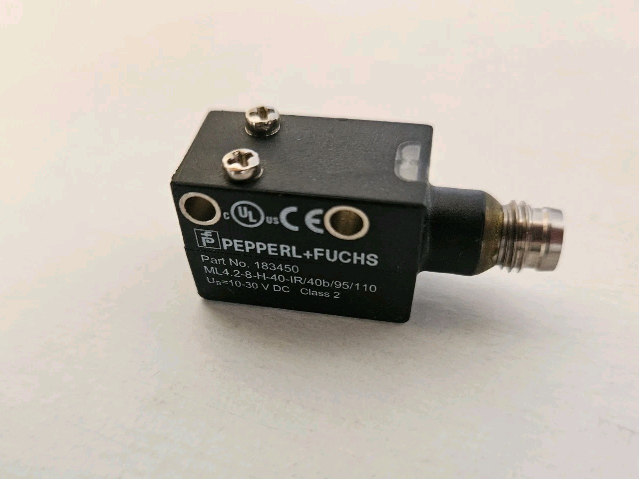 PHOTO EYE SENSOR ML4.2-8-H-40-IR/40B/95/110 PEPPERL + FUCHS 183450 TESTED