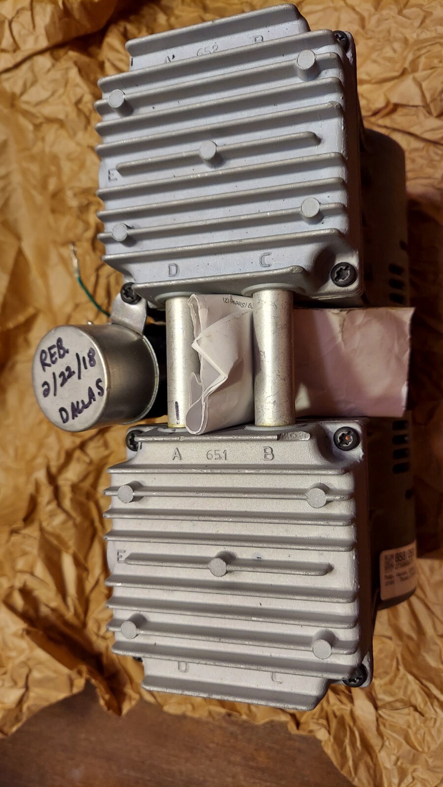 Rebuilt Thomas 2750BGHISS75 316N Vacuum Pump 230VAC 2.2 AMP
