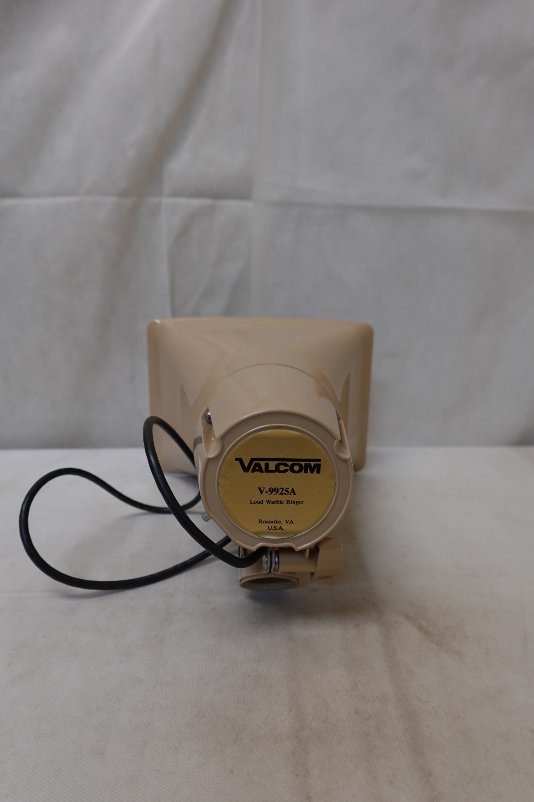 Valcom V-9925A Loud Warble Ringer Horn w/Volume Control – New Surplus in Box