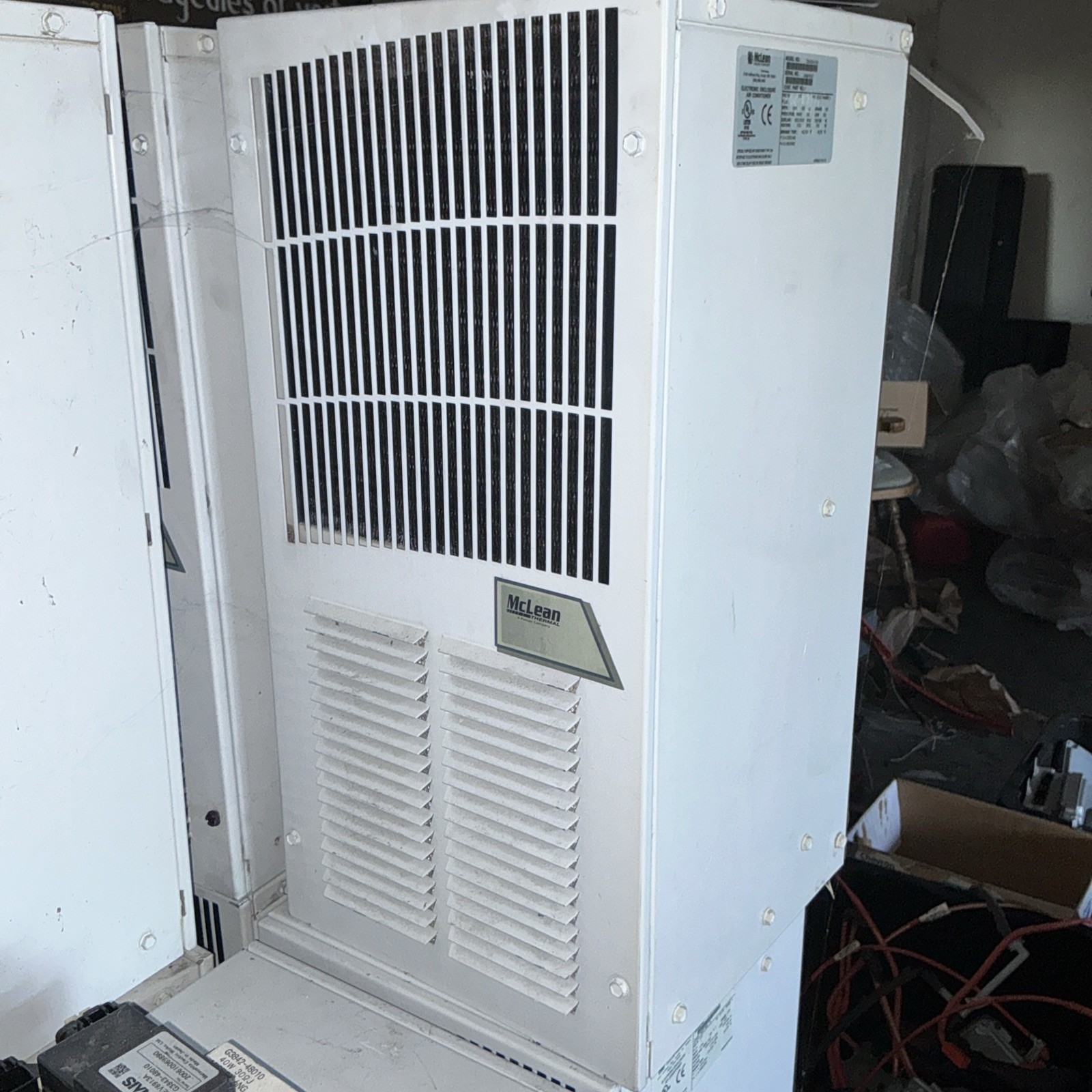 Hoffman McLean T20-0216-G150 Electronic Enclosure Air Conditioner 115VAC 2000bt