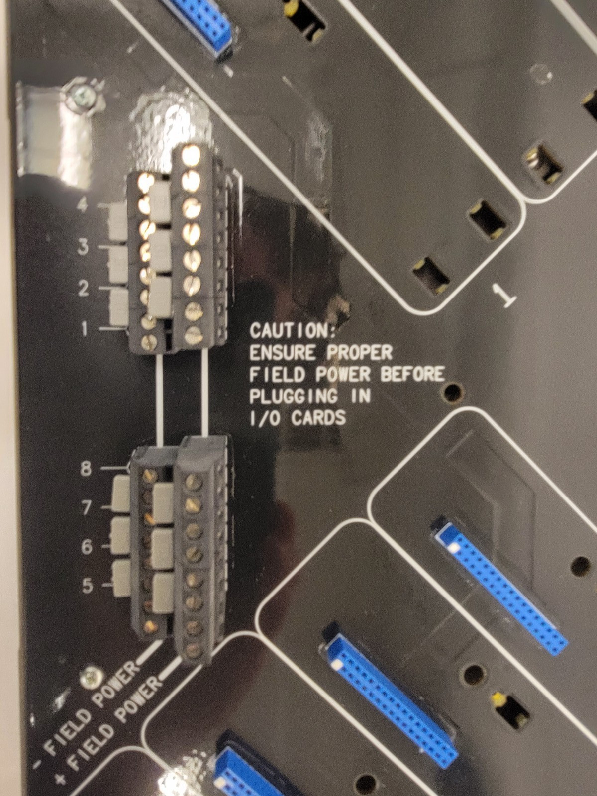 New Open Box Emerson KJ4003X1-BA1 8-W VerticalPLUS I/O Carrier Left