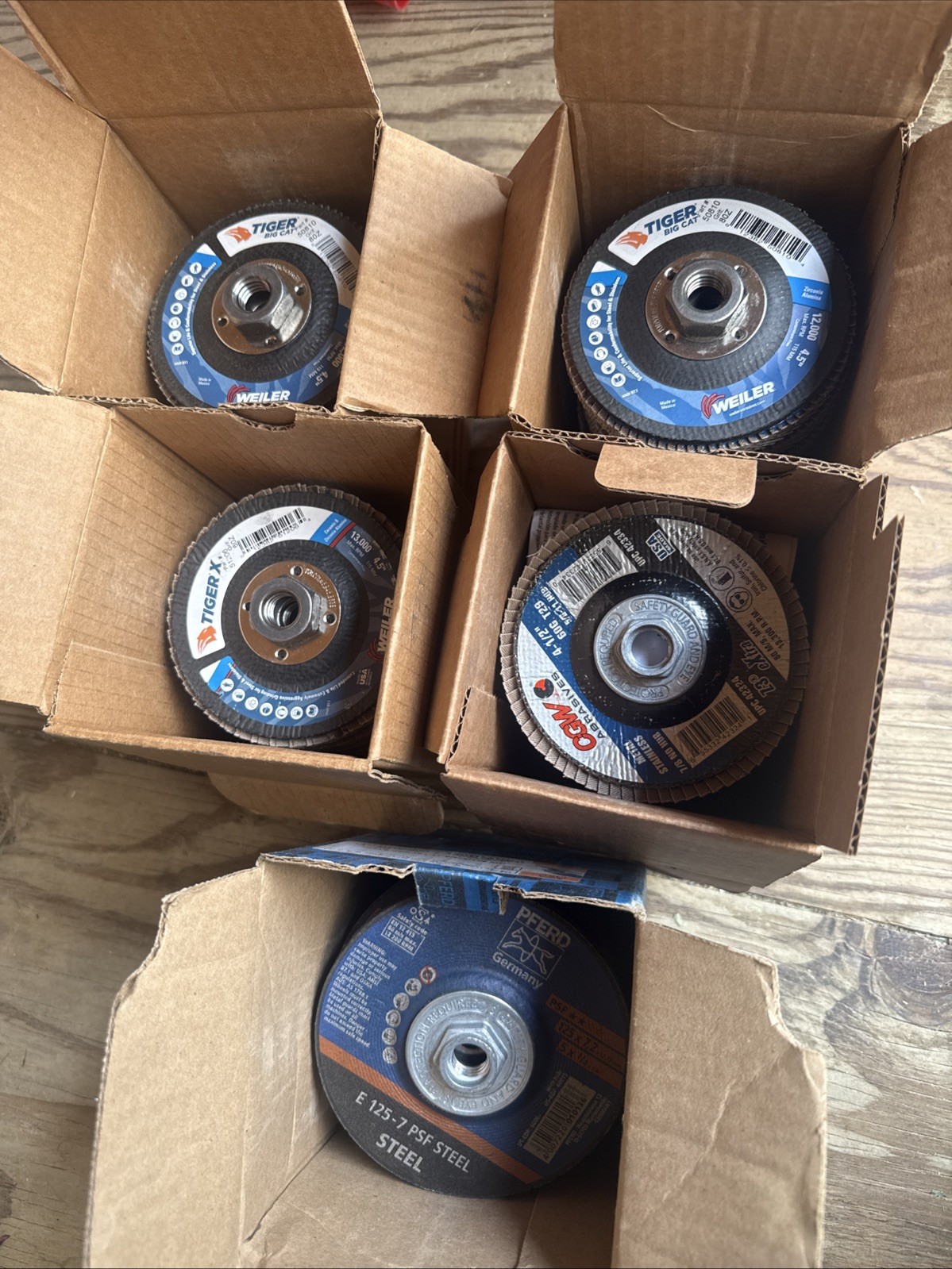 Lot-38 Pcs Weiler 50809 Tiger Big Cat Abrasive Flap Disc 4-1/2″, 80Z+6 Grinding