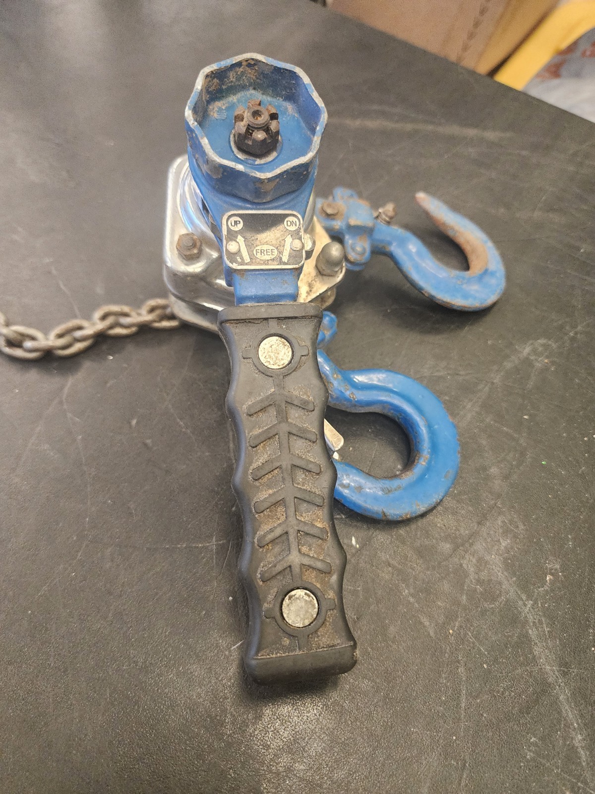 bravo™ Lever Chain Hoist – 1/4 Ton / 500 lbsLever Chain Hoist
