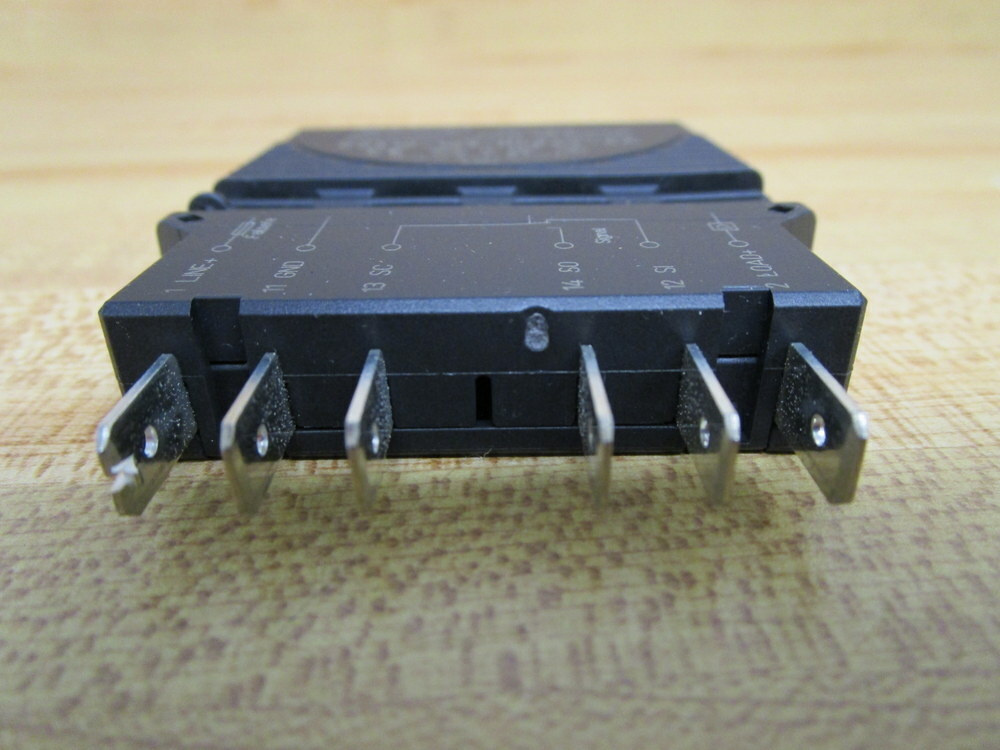 ETA ESX10-103-DC24V-6A Circuit Breaker ESX10103DC24V6A