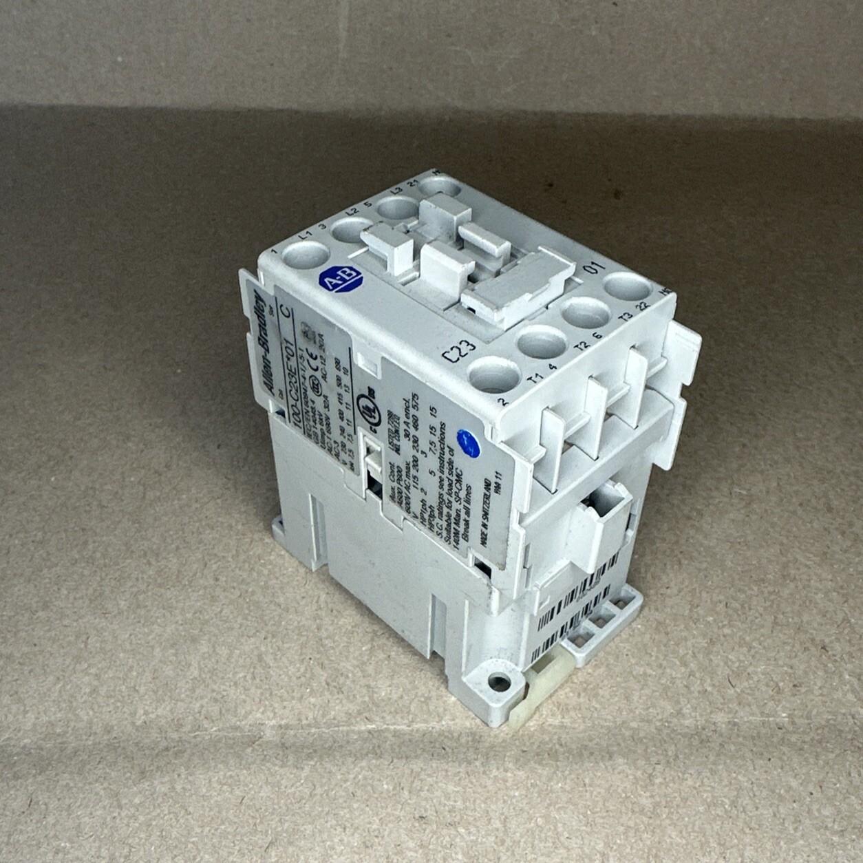 ALLEN BRADLEY 100-C23E*01 Series C , 100-C23E 01 Series C , AB 100C23E01