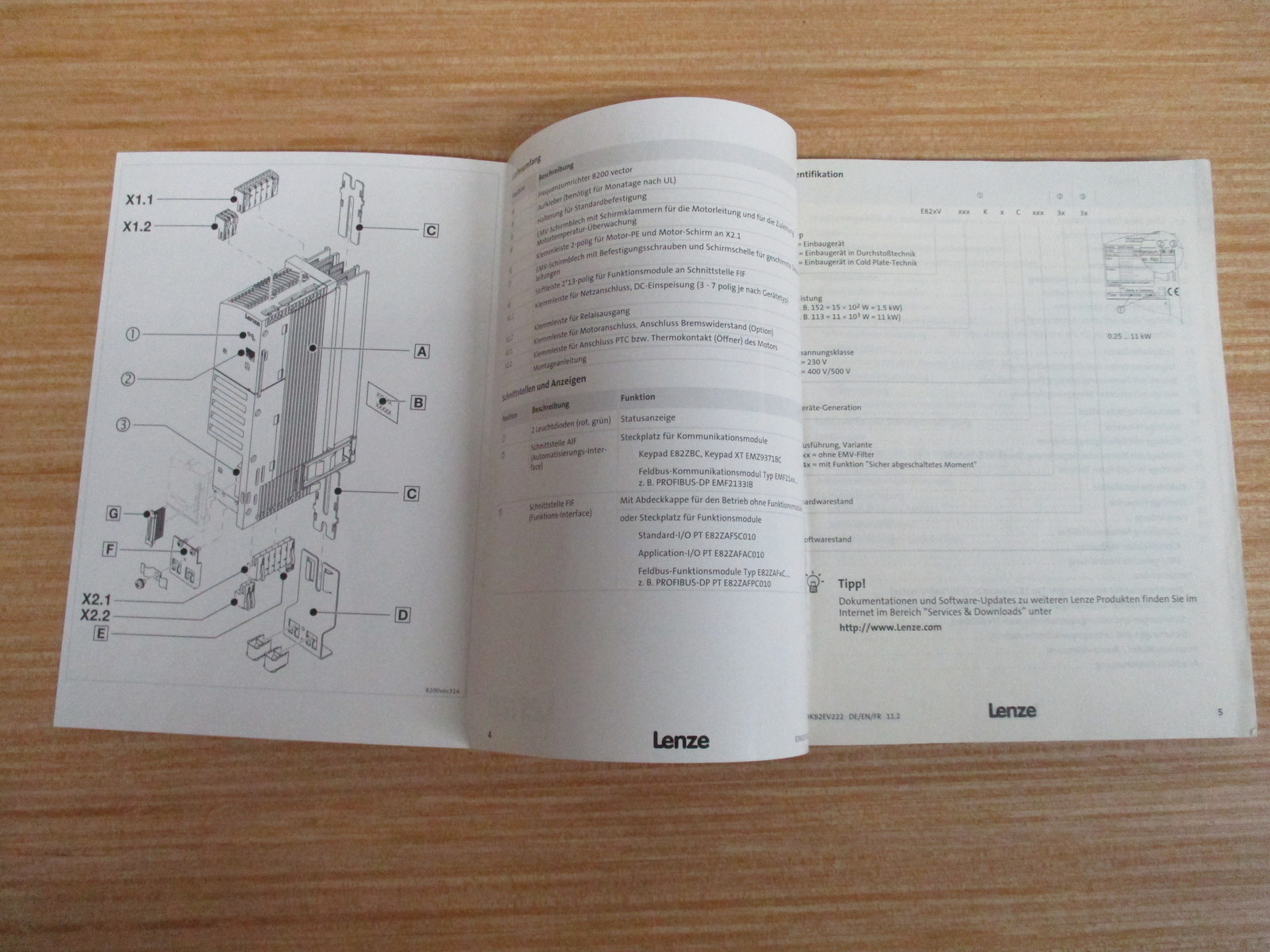 Lenze EDK82EV222 Frequency Inverter Mounting Instructions 13321840
