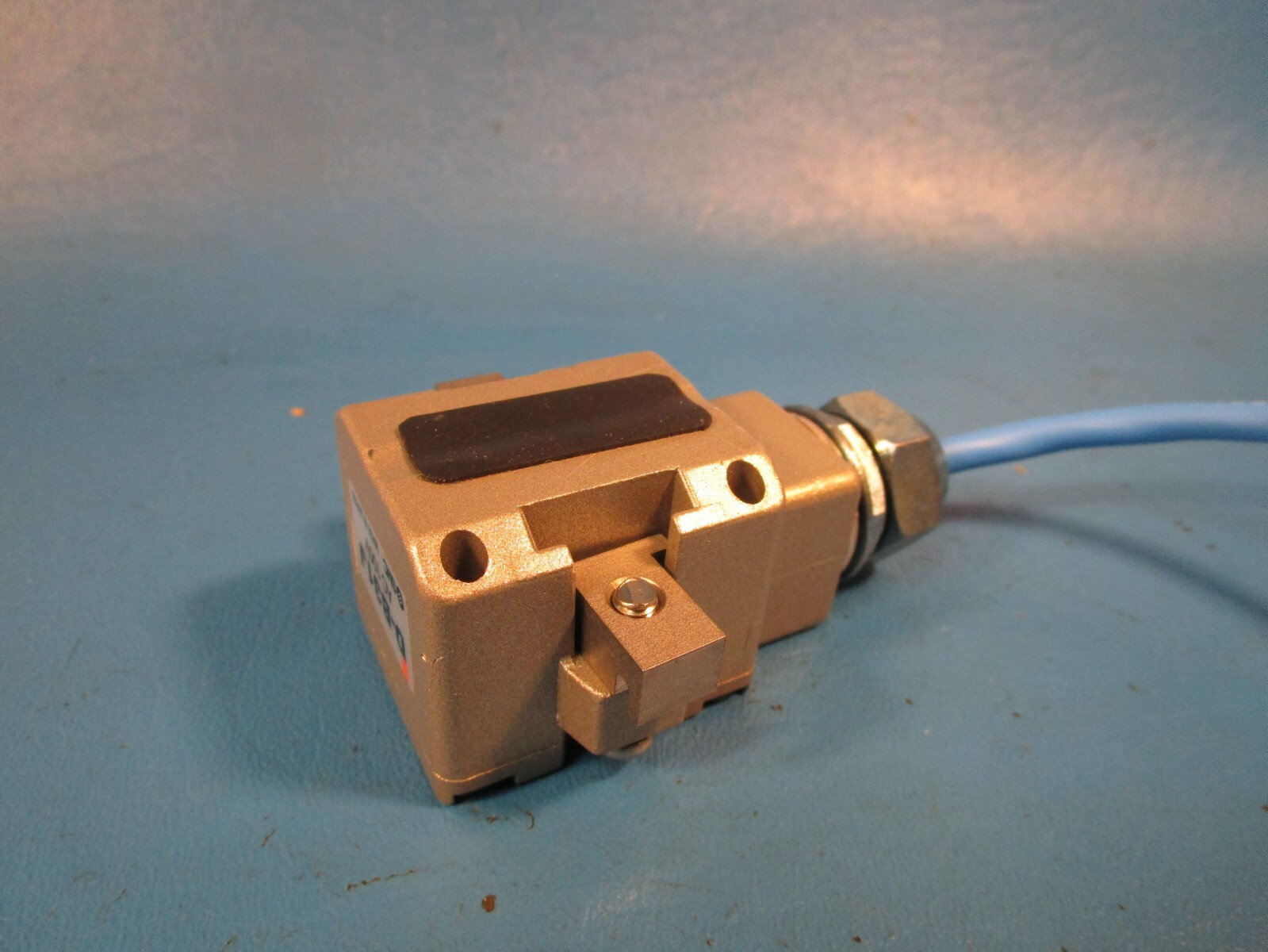SMC D-B31J auto-switch, w/indicator light, AUTO-SWITCH ACCESSORY