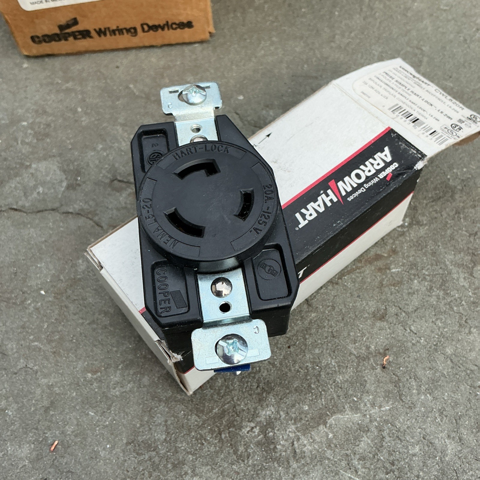 Arrow Hart L5-20 Receptacle, 20A, 125V, Used