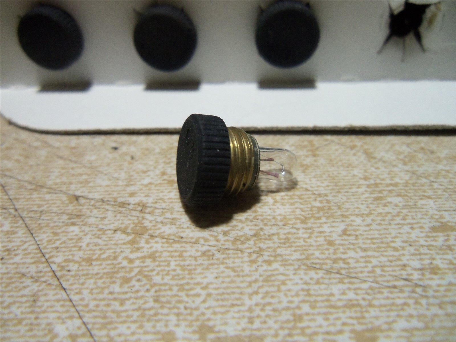 NEW Chicago Miniature lamps CM326 00110055 Light Bulbs Box of 10 *FREE SHIPPING*