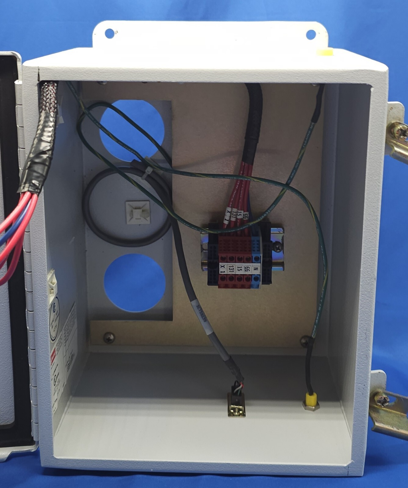 HOFFMAN A8066CH/SPL THERMALLY MANAGED EMERGENCY FURNACE STOP BOX *TESTED*