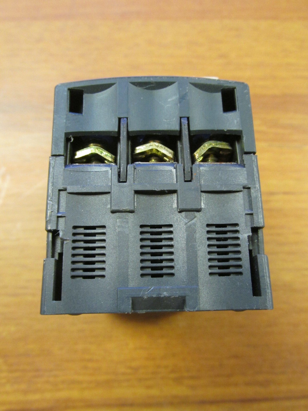 TELEMECANIQUE MOTOR PROTECTOR 6-10A, CAT# GV2ME14 … WR-36