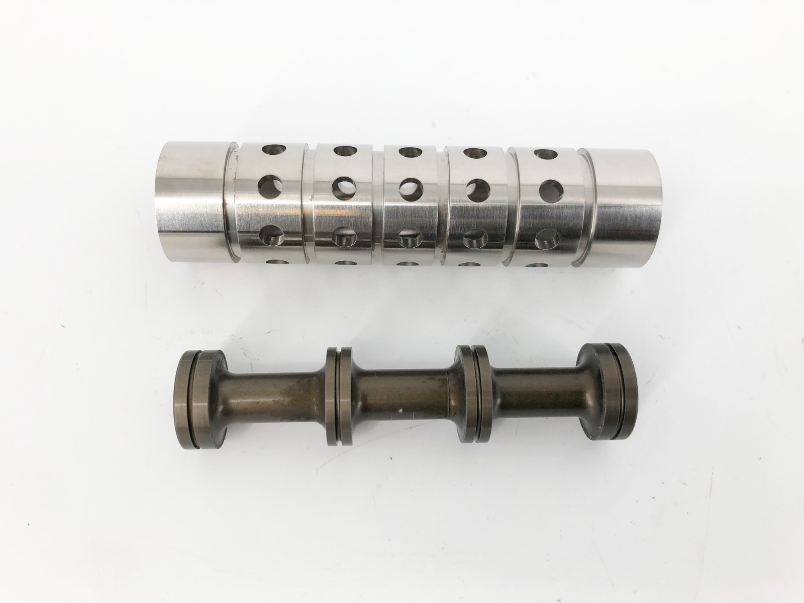 New Warren Rupp 031-039-000 Sleeve & Spool Set