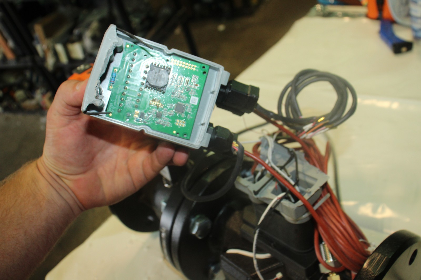Belimo EV300SU-180 Valve w/ Actuators AKRX24 AKMA0 DAMAGED