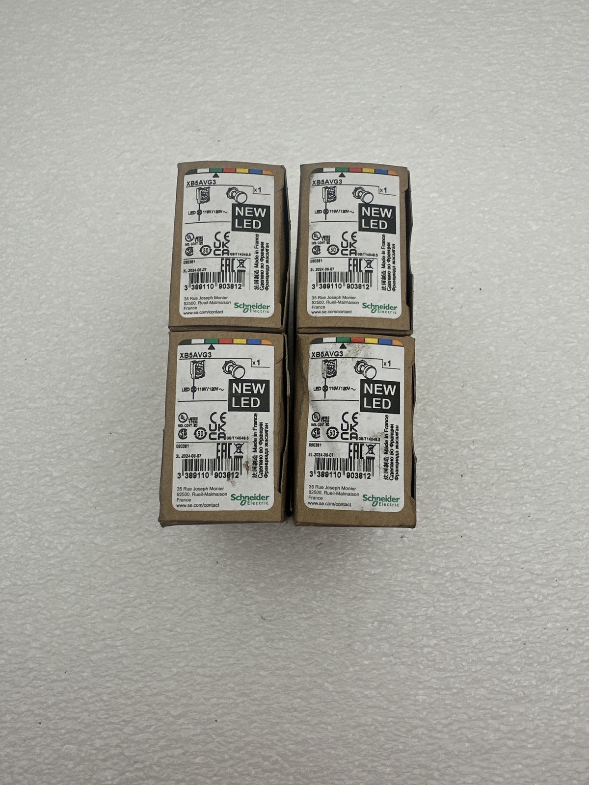 Schneider XB5AVG3 LED Push Button 110V 120V X4 Parts
