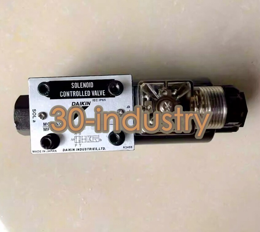 QTY:1 NEW FOR DAIKIN KSO-G02-2BP-30-CLE Solenoid Controlled Valve
