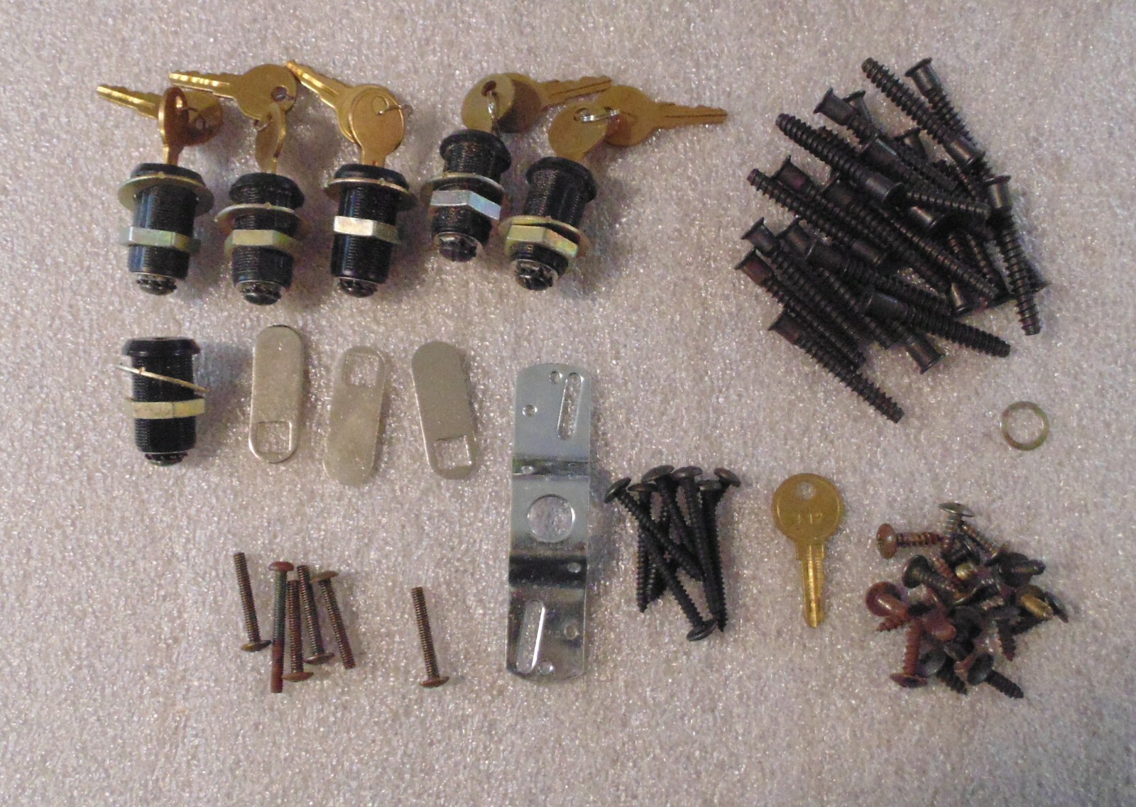 ASSORTED LOT OF BUSH CABINET HARDWARE, HINGES, BOLTS, TITUS FASTENER, CLOSURES