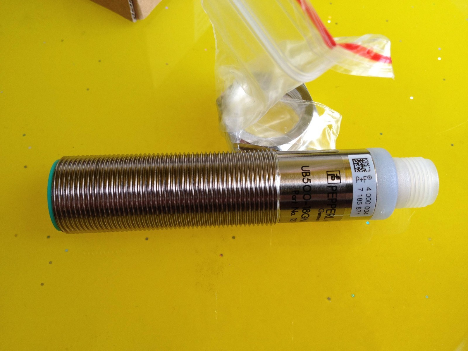 1PC P+F UB500-18GM75-I-V15