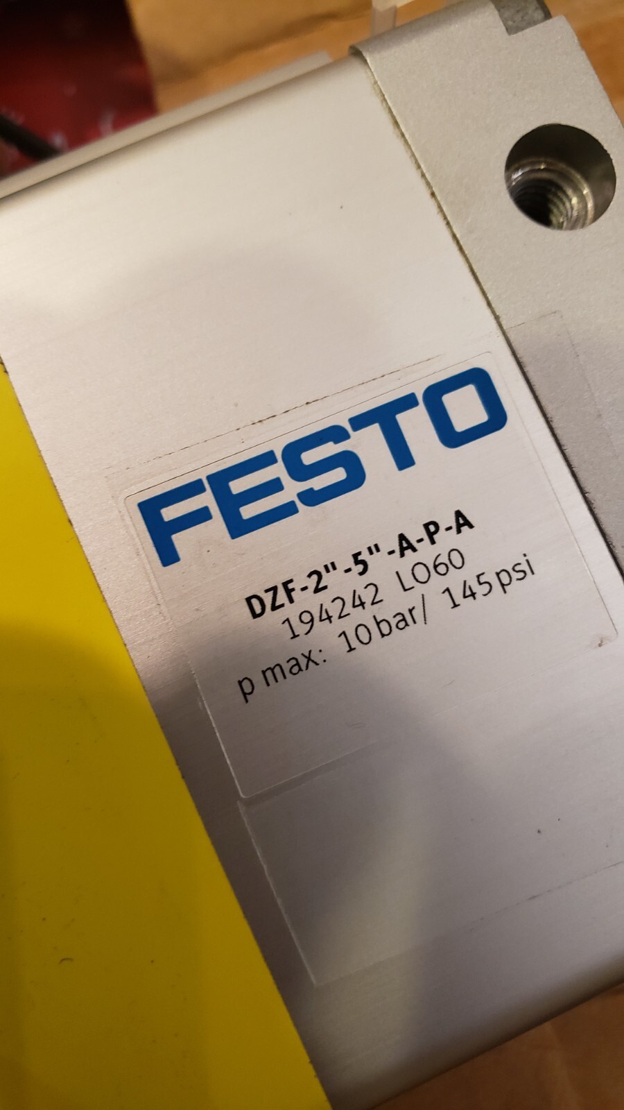 RARE NEW Festo Short Stroke Flat Cylinder Rod 145 PSI 10 bar # DZF-1/2″-5″-A-P-A