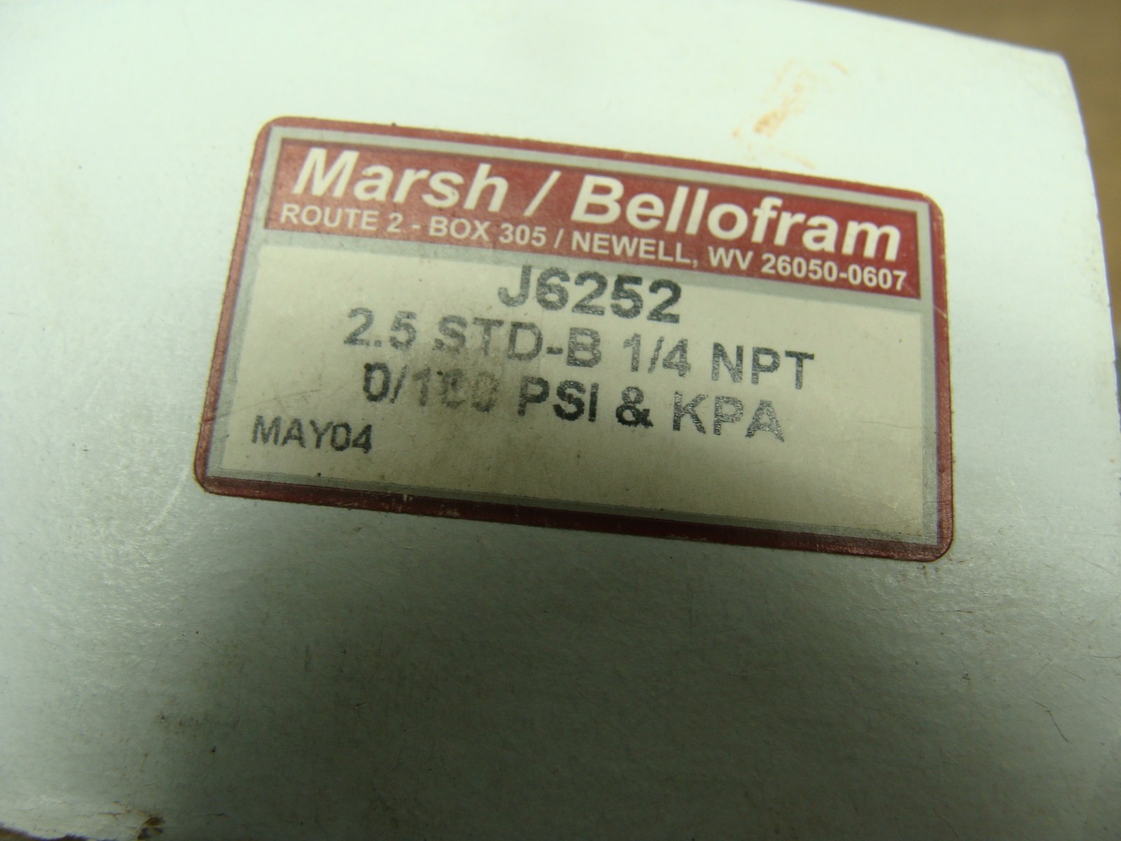 MARSH/BELLOFRAM 0-160 PSI GENERAL SERVICE GAUGE J6252 2.5″ DIAL 1/4″NPT