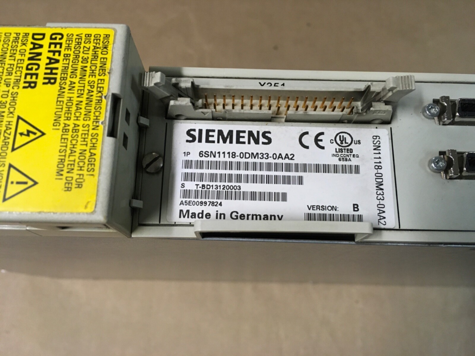 SIEMENS 6SN1123-1AB00-0AA2 SIMODRIVE LT-MODUL 2X15A / 6SN1118-0DM33-0AA2 (KB)