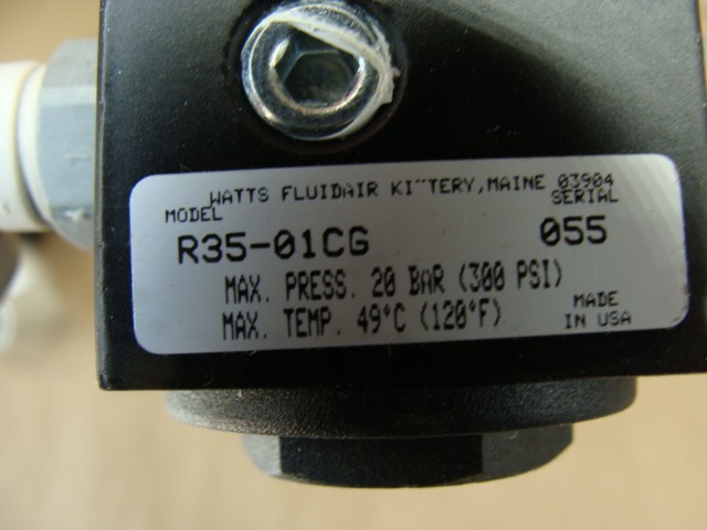 LOT OF 2 WATTS R35-01CG AIR PRESSURE REGULATORS 300PSIG MAX