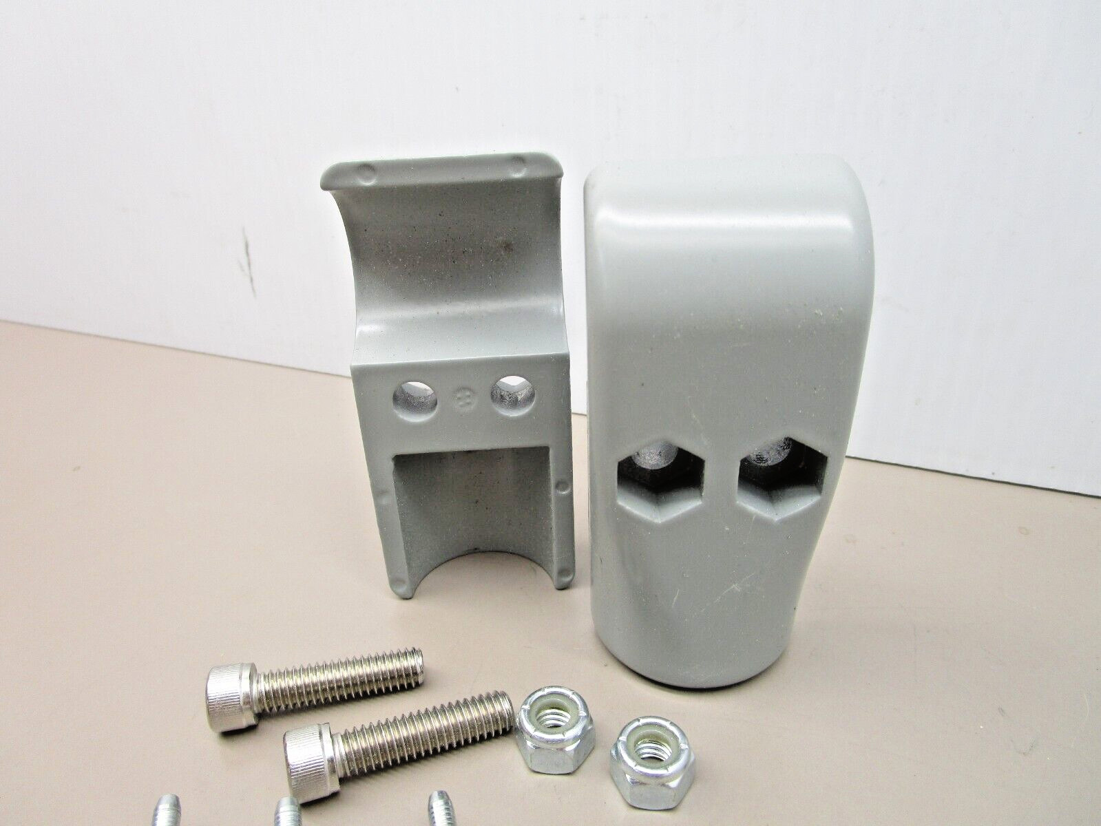 New Flyer Bus Aluminum Handrail Tee For 1-1/4″ Pipe Railing Connection