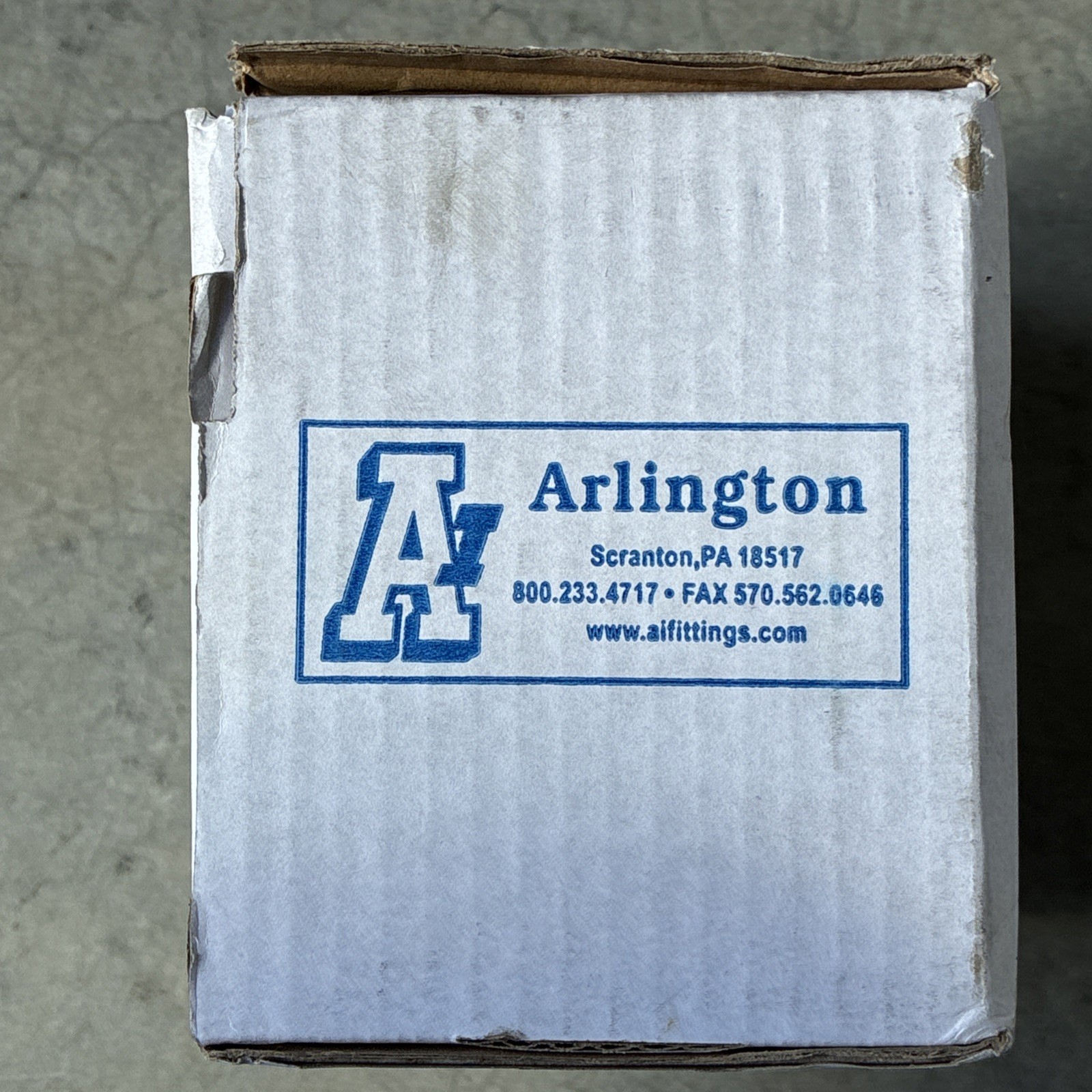 10 Arlington 823ART, 1-1/4, Steel, Rain Tight, Compression, EMT Conduit Coupling