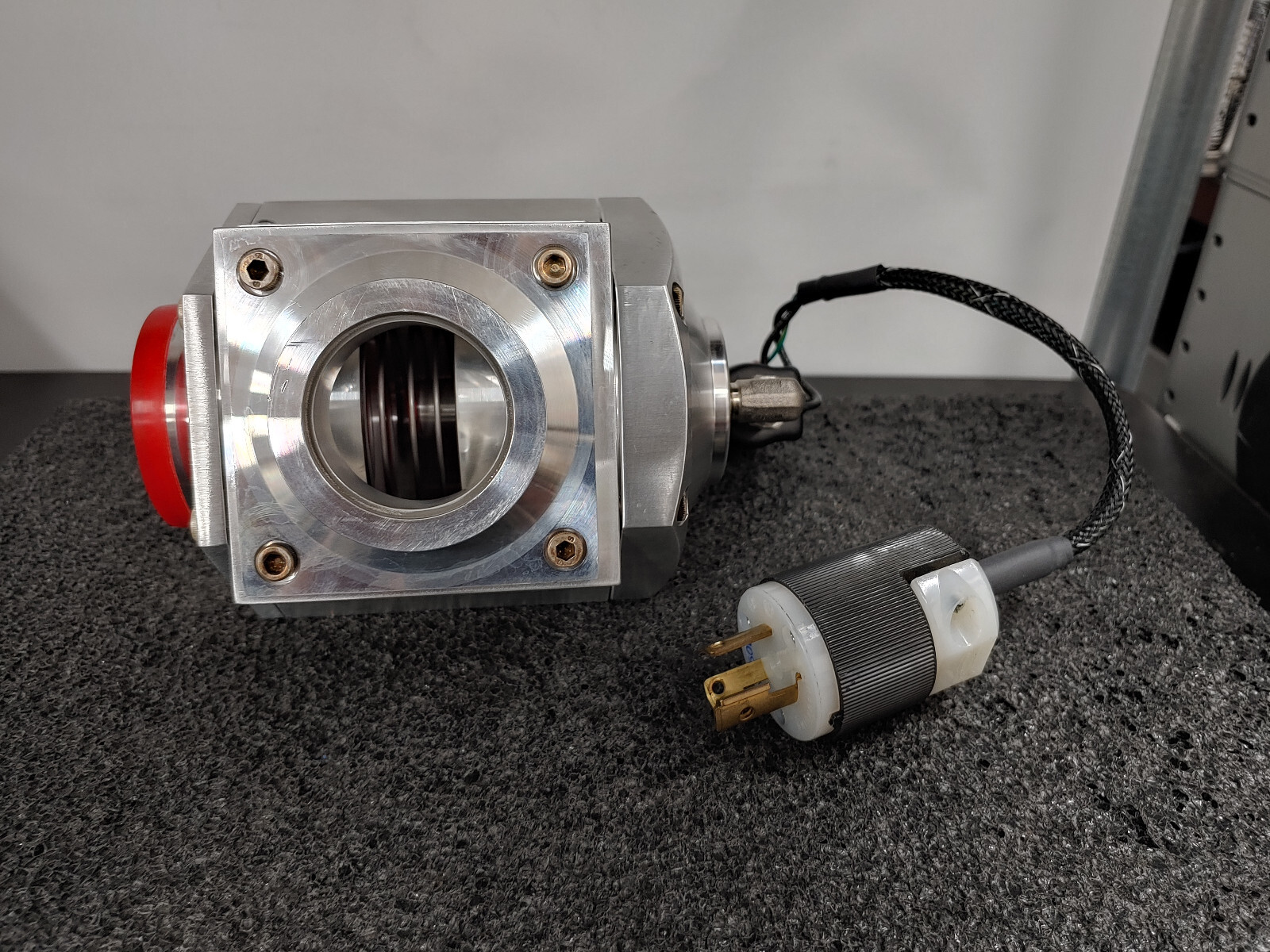 MKS HPS 145-0040K-220V/50-60 145 Vacuum Sentry Safety Isolation Valve