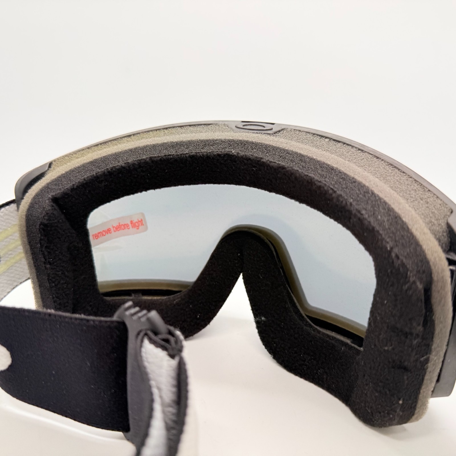 Oakley Target Line L Snow Goggle Matte Black Dark Gray Lens